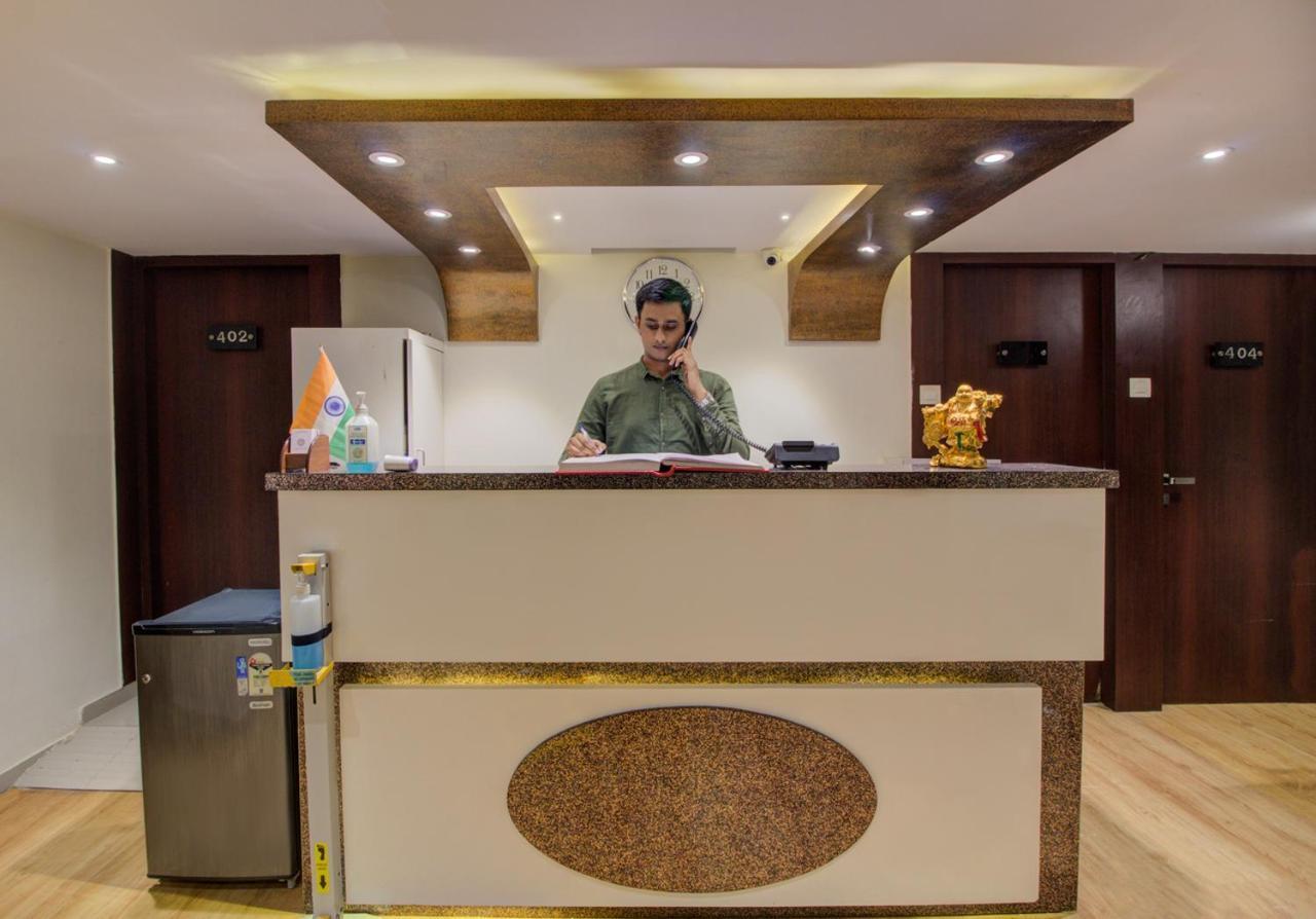 Hotel Malad Inn Opposite Malad Railway Station Mumbai Ngoại thất bức ảnh