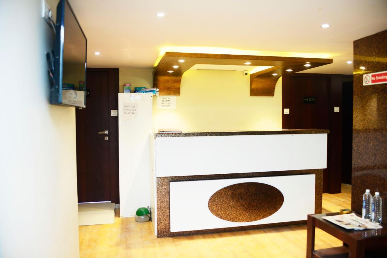 Hotel Malad Inn Opposite Malad Railway Station Mumbai Ngoại thất bức ảnh